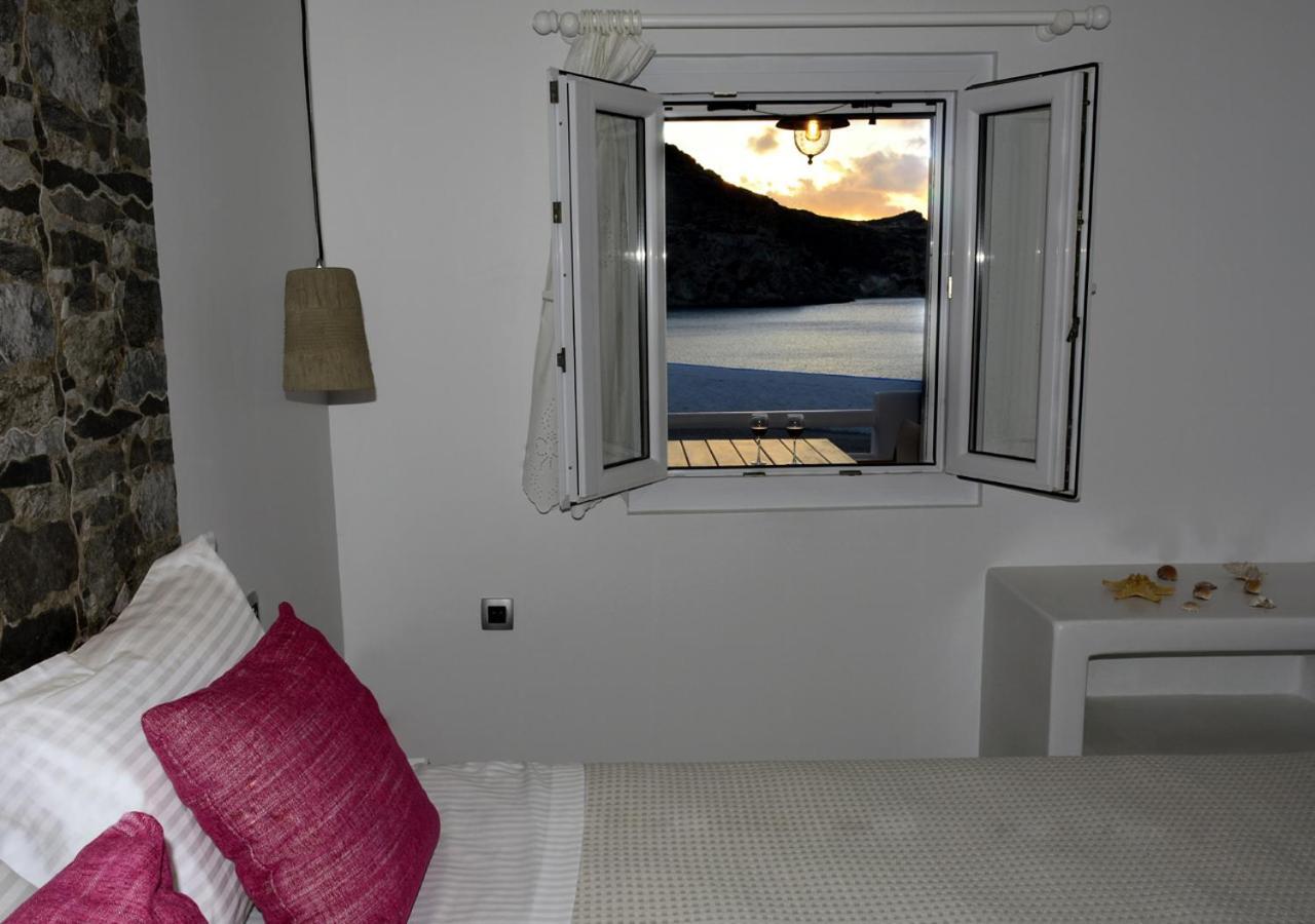 Seashell Mandrakia Sea View Villa Exterior photo