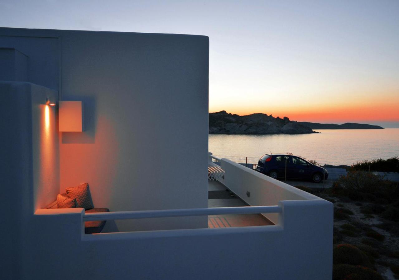Seashell Mandrakia Sea View Villa Exterior photo